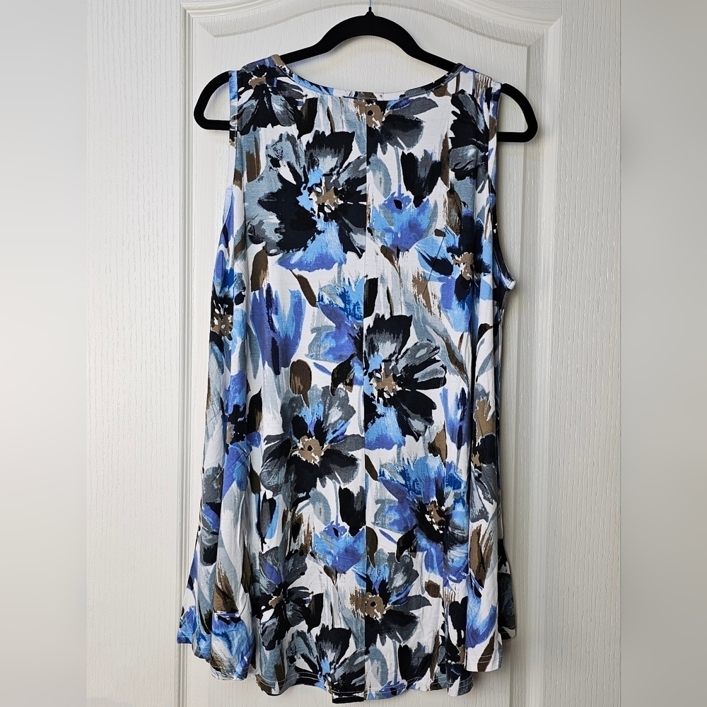 Women's Casual Crew Neck Sleeveless Loose Fit Swing Cami Tank Top Blue Floral XL - Picture 4 of 6